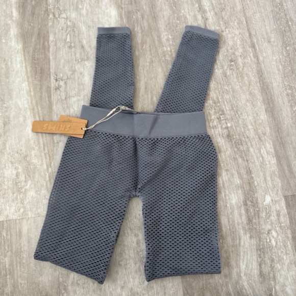 NWT SKIMS Womens Perforated Open Knit Seamless Leggings Steel Gray - SZ XXS - Picture 2 of 4